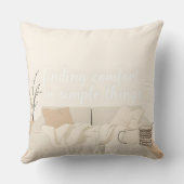 Hygge Throw Pillow | Cozy Scandinavian Home Decor クッション (裏面)