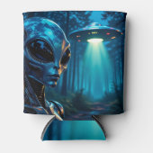 Hyper RealisticエイリアンとUFO in the Forest 缶クーラー (正面)