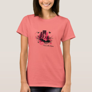Iつはこの町を走ります Tシャツ