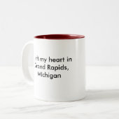 IつはGrand Rapids、Michの私のハートを残しました ツートーンマグカップ (正面左)