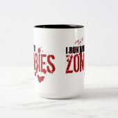 Iゾンビと走られて ツートーンマグカップ (中央)