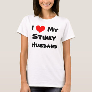 Iハート私の臭い夫のTシャツ Tシャツ