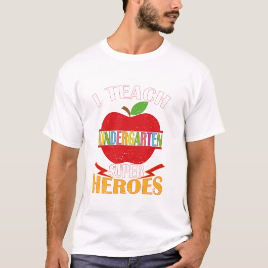 I幼稚園教えスーパーヒーロー新学期T Tシャツ (正面)