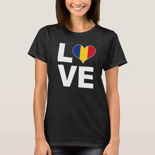 I愛ルーマニアハート国旗ルーマニア Tシャツ (正面)