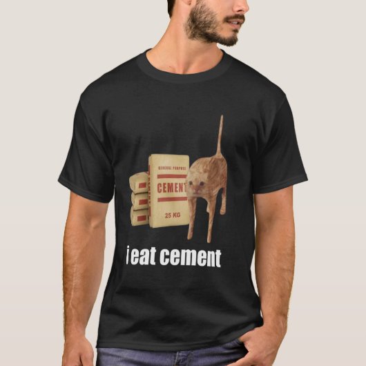 I食べは妙な猫特有のセおもしろいメント風変わり Tシャツ (正面)
