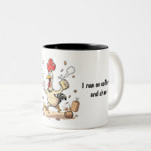 "I 走 on caffeine" – コーヒおもしろいーマグ ツートーンマグカップ (正面右)