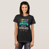 I 100生き延び日の仮想幼稚園ティーチ Tシャツ (正面フル)