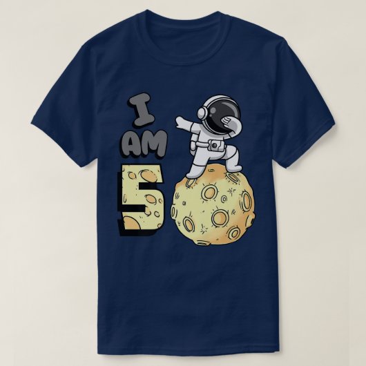 I am 5 Space Astronaut Kid Moon Walker 5th Birthda Tシャツ (デザイン正面)