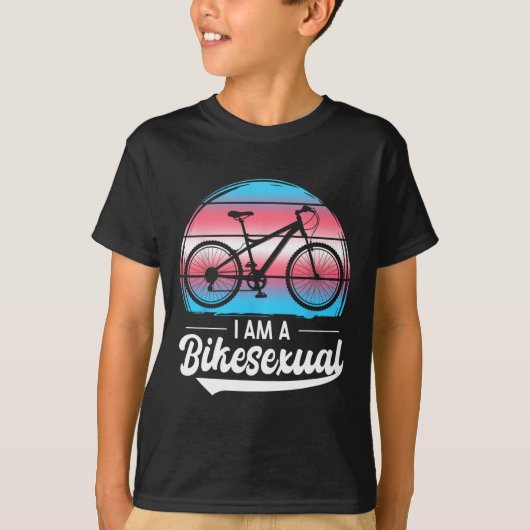 I Am A Bikeual Biual Cyclist Biker Bicycle Bike Bi Tシャツ (正面)