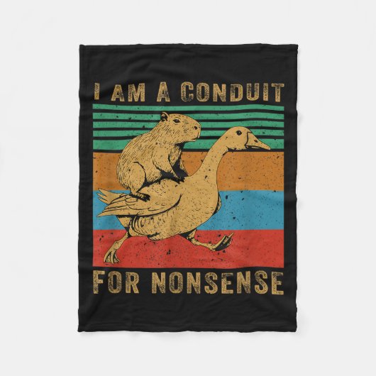 I Am A Conduit For Nonsense Capybara Goose  フリースブランケット (正面)