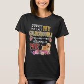 I am Late My Goldendoodle Sleeping Dog Tシャツ (正面)