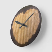 I AM NOT A SCAPEGOAT! by Yeshaya Dank - chip clock ラウンド壁時計 (傾斜)