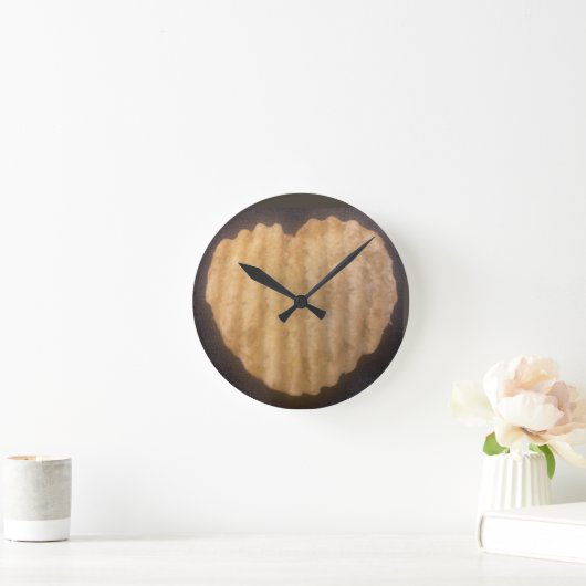 I AM NOT A SCAPEGOAT! by Yeshaya Dank - chip clock ラウンド壁時計 (ホーム)