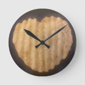 I AM NOT A SCAPEGOAT! by Yeshaya Dank - chip clock ラウンド壁時計 (正面)