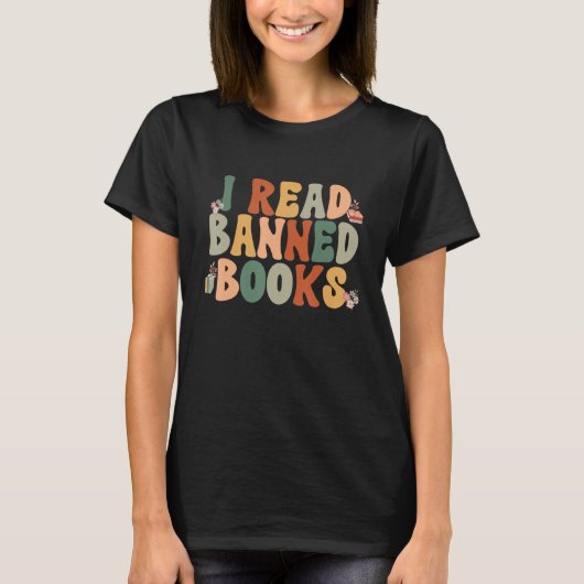 I Am With the Banned Books Shirts Funny I Read Ban Tシャツ (正面)