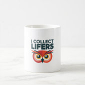 I Collect Lifers - Funny Red Owl Birding Graphic コーヒーマグカップ (中央)