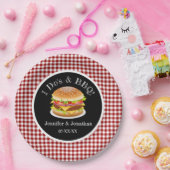 I Do and BBQ Red Gingham Hamburger カジュアル's 結婚 ペーパープレート (パーティー)