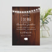 "I DO BBQ"風の裏庭のストリングライトの招待 招待状 (スタンド正面)