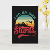 I Do My Own Stunts Jet Ski Retro Jet Skiing Jetski カード (黄色い花)