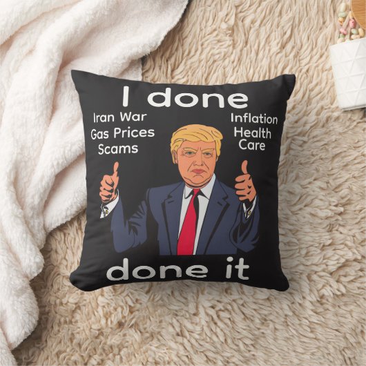 I Done Done It Throw Pillow クッション (ブランケット)