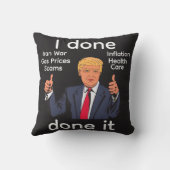 I Done Done It Throw Pillow クッション (裏面)