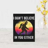 I Don't Believe In You Either Bigfoot Silhouette F カード (黄色い花)