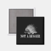 I Don't Hug Apparel Funny Introvert Rcune Tee - Un マグネット (正面/裏面)
