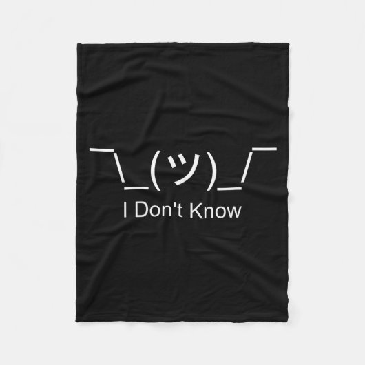 I Don't Know Shrug Humorous Ascii Emoticon  フリースブランケット (正面)