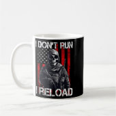 I Don't Run I Reload, Us Flag For A Patriotic Gun コーヒーマグカップ (左)