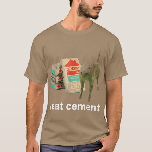 I Eat Cement Cursed Cat Funny Oddly Specific Meme  Tシャツ (正面)