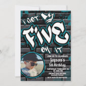 I Five 得 on it – 男の子5番誕生日と写真 招待状 (正面)
