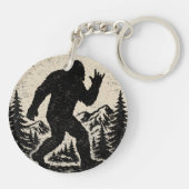 I Found Jesus Still Looking for Bigfoot Sasquatch キーホルダー (裏面)