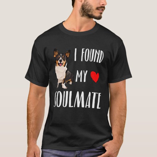 I Found My Soulmate Cardigan Welsh Corgi Dog  Frie Tシャツ (正面)