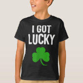 I Got Lucky Dad St Patricks Day Pregnancy Announce Tシャツ (正面)