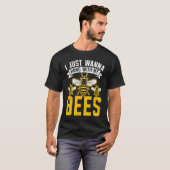I Just Wanna Hang With My Bees Beekeeper Apiarist  Tシャツ (正面フル)