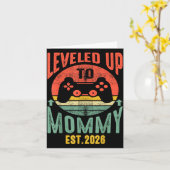 I Leveled Up To Mommy 2026 Pregnancy Announcement  カード (黄色い花)