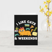 I Like Cats And Weekends Lover Funny Cozy Gamer Qu カード (黄色い花)