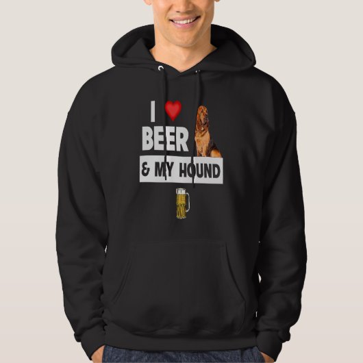 I Love Beer and My Bloodhound Hunting Dog Mom Dad  パーカ (正面)