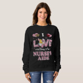 I Love Being Nurse s Aide Gnome Easter Nurse スウェットシャツ (正面フル)