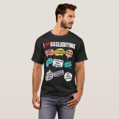 "I Love Gaslighting"おもしろい&いたずらフード付きスウェットシャツデザイン。 Tシャツ (正面フル)