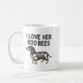 I Love Her Boo Bees Funny Halloween Dachshund Ween コーヒーマグカップ (左)