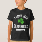 I Love Her Shamrocks St. Patrick's Day Couple Outf Tシャツ (正面)