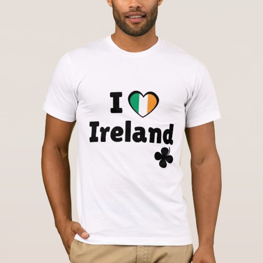 I Love Ireland Irish Flag Heart & Shamrock (Black) Tシャツ (正面)