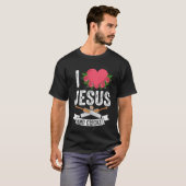 I Love Jesus and Cricket Player Fan Sport Christia Tシャツ (正面フル)