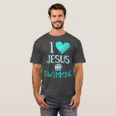 I Love Jesus And Swimming Christian Swimmer Gift Tシャツ (正面フル)