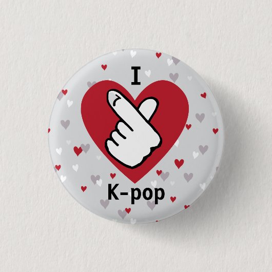 I Love K-pop Red Grey Finger Heart Button 缶バッジ (正面)