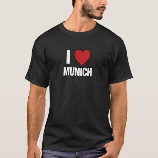 I LOVE MUNICH Germany Europe with Red Love Heart Tシャツ (正面)