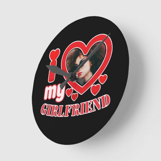I Love My Girlfriend Personalized ラウンド壁時計 (傾斜)