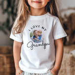I Love My Grandpa誕生日カスタム写真 Tシャツ<br><div class="desc">カスタム写真Tシャツことわざ私は可愛い円形のスクリプトのタイポグラフィデザインで私の祖父と子供の写真と彼の誕生日、父の日や他の休日のお気に入りのと!シンプル簡単カスタマイズ!</div>