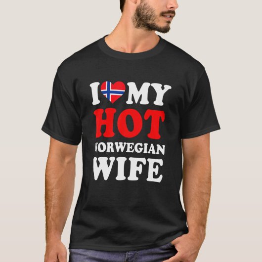 I love My Hot Norwegian Wife Funny Husband Gift Tシャツ (正面)